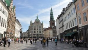 amagertorv_copenhagen-e1476711719435-635x357