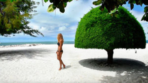 first-woman-visit-all-countries-cassandra-de-pecol-7